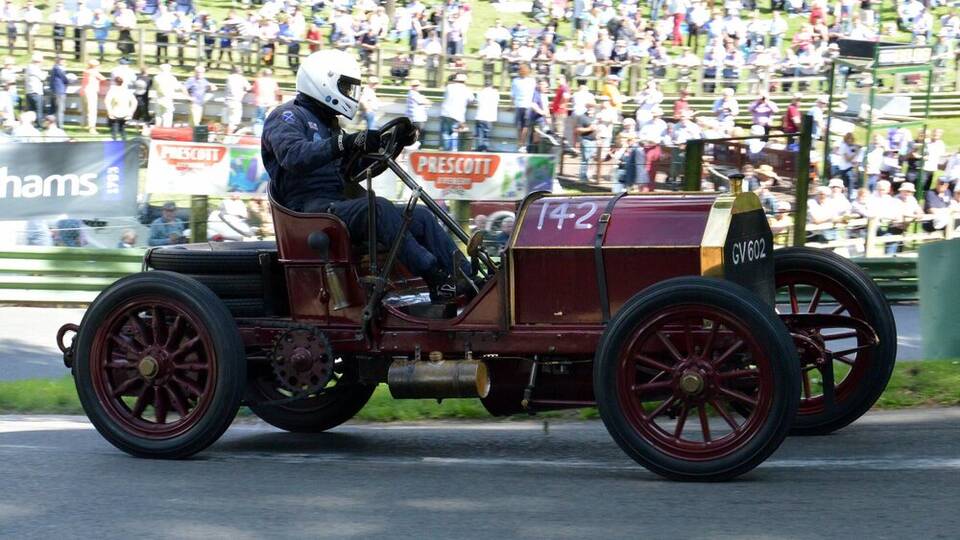Commons identifies B. J. A. Collings's 9236 cc 1903 Mercedes 60HP, driven by Rogers Collings at Prescott. This is the correct model and year but not the Harmsworth engine-no.-2924 survivor.