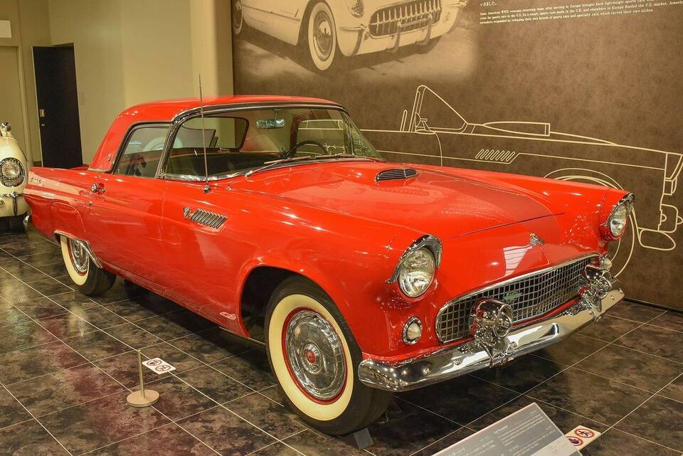 Commons identifies a 1955 Ford Thunderbird V8 Convertible in the Toyota Automobile Museum. It matches the profile's year, two-seat body and V-8 family; the exact 292-cu-in rating and transmission are not independently shown.