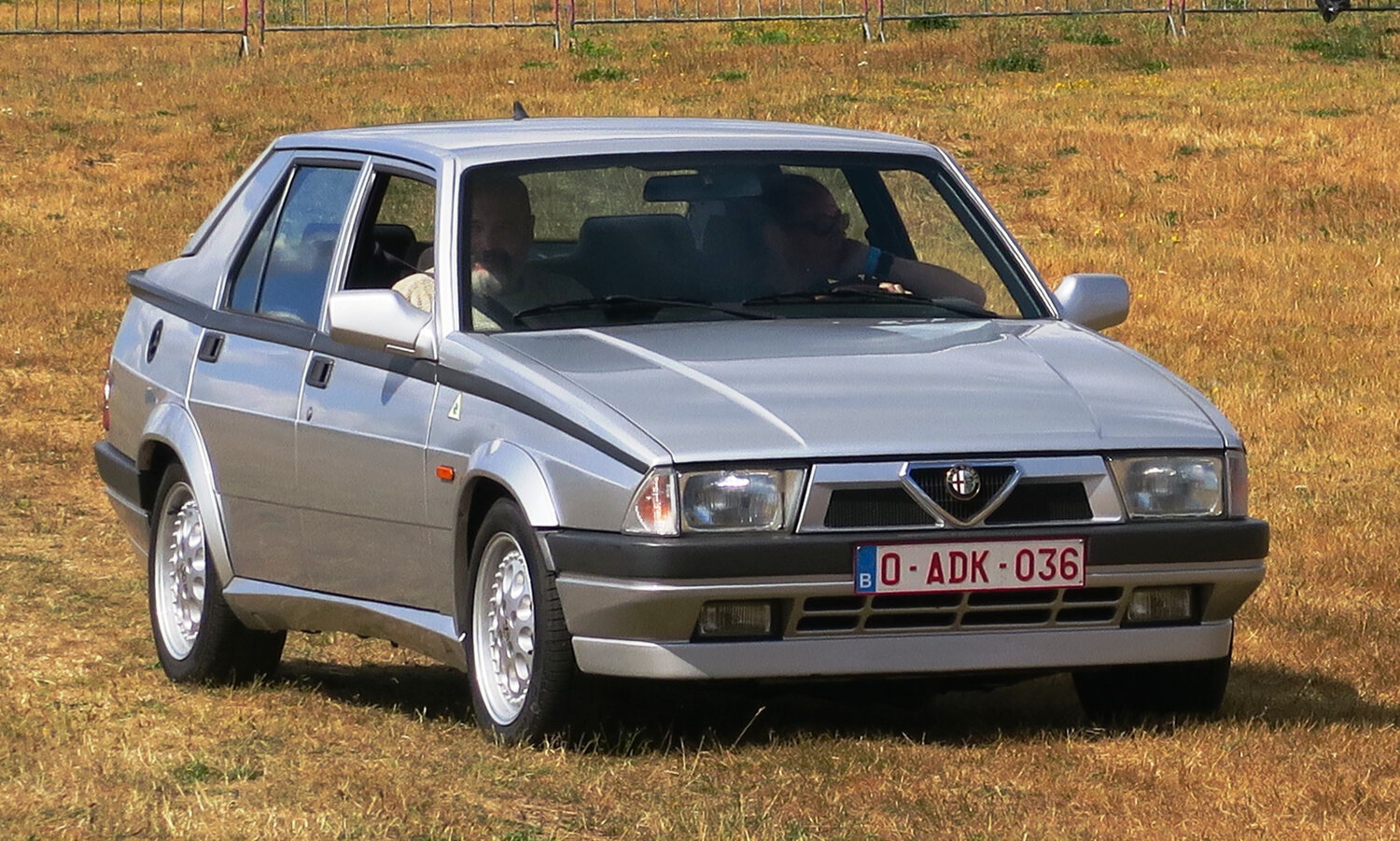 Exact Alfa Romeo 75 2.0 Twin Spark model; photographed in 2018