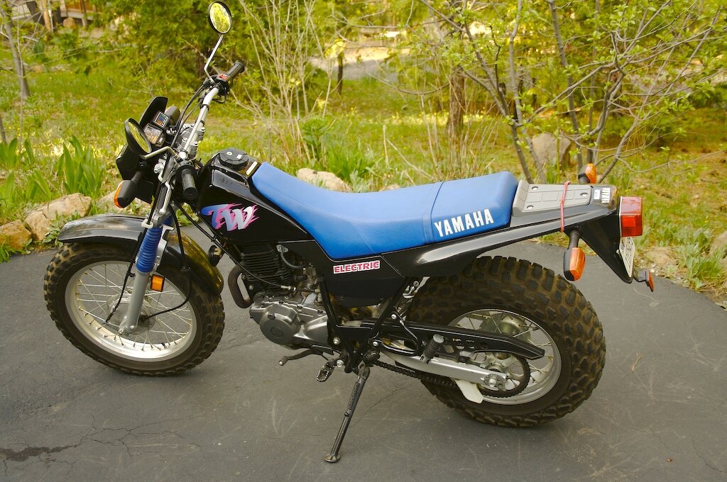 TW200 family motorcycle photographed in 2006; market/model year are unverified and it is not proof of the 1987 Japanese debut specification.