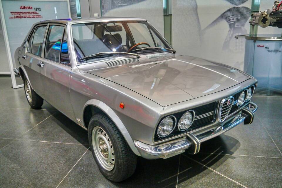 Exact year and model; the 1.8 engine is not visible or separately identified on the file page.
