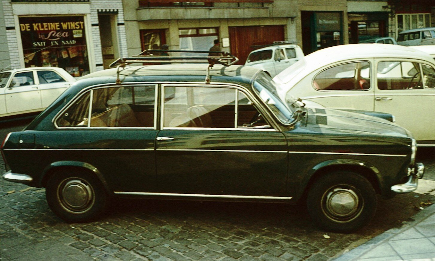Commons explicitly identifies a 1968–1970 Autobianchi Primula 65C three-door.