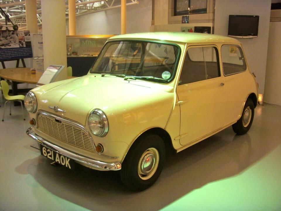 1959 Morris Mini-Minor, registration 621 AOK