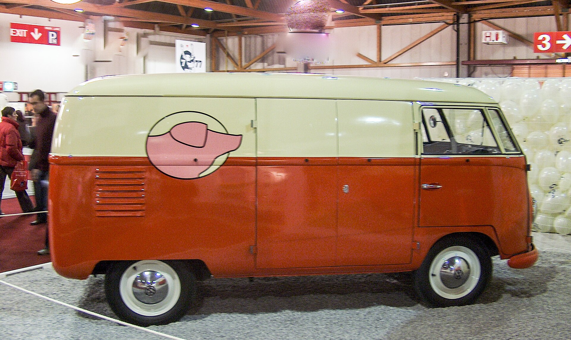 Exact 1950 Transporter T1; restored promotional livery is not presented as factory original